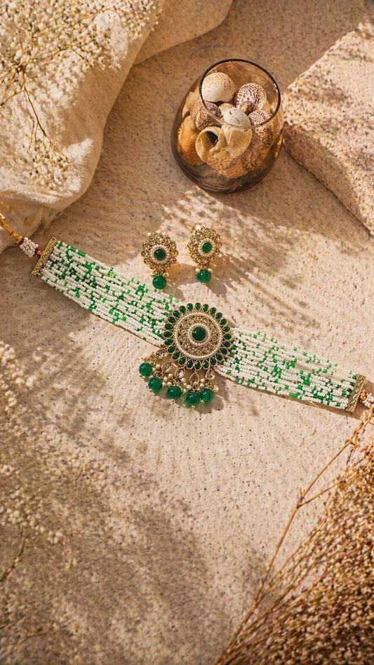 Hey Bae  Zariya Emerald Beaded Choker Set