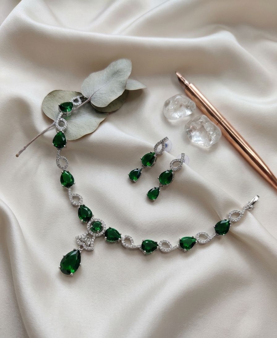 Meher Emerald Luxe Set