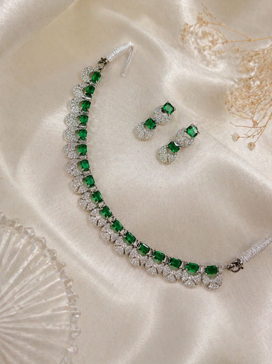 Amora Emerald Set
