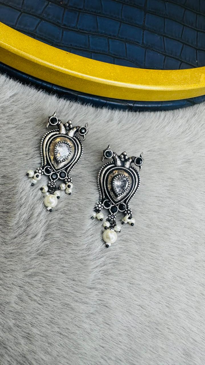 Pearl Grove Earrings