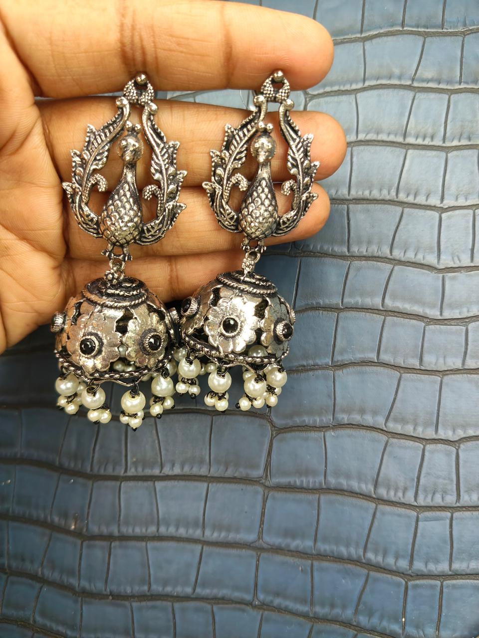 Noor-e-Mayur Jhumkas