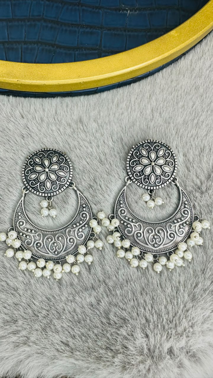 Moti Noor Chandbalis Earings