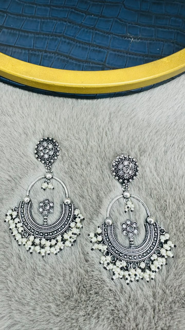 Saanjh Chandbalis Earings