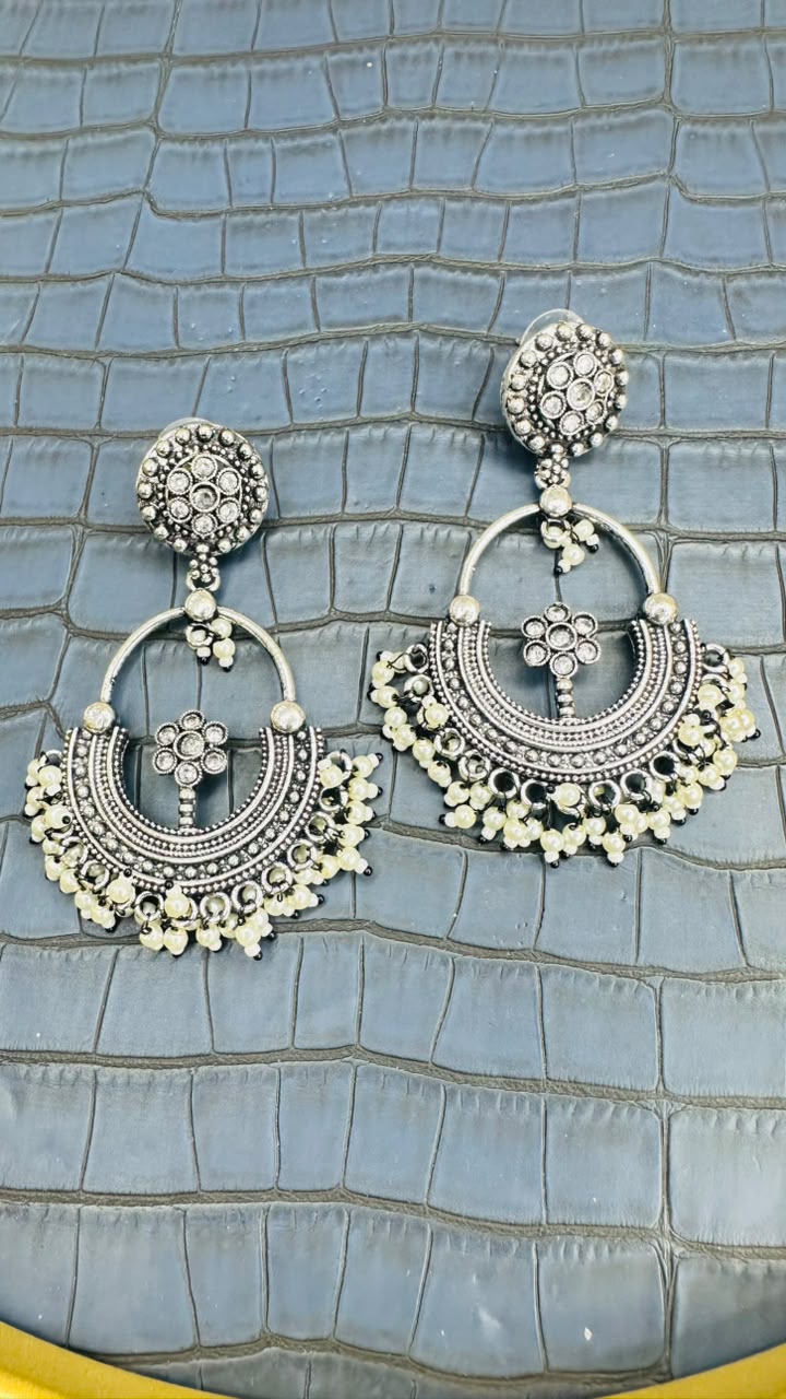 Saanjh Chandbalis Earings