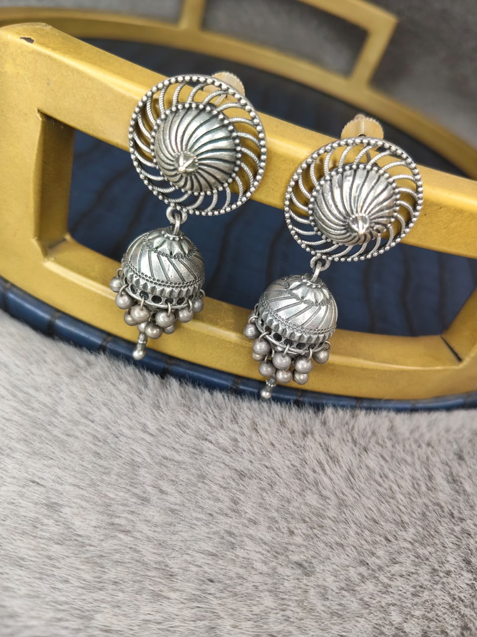 Aafreen Jhumkas