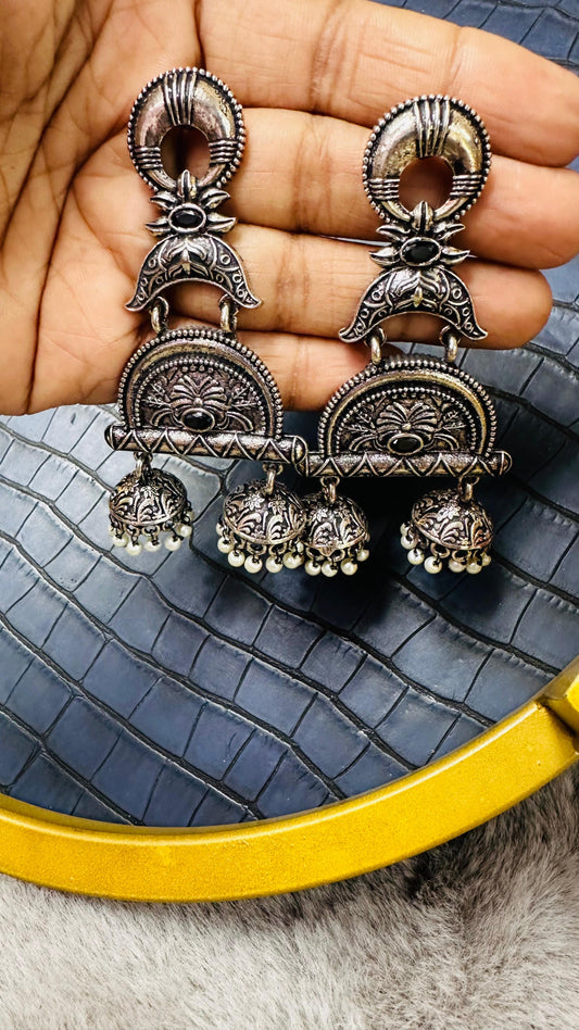 Shyaamika Jhumkis