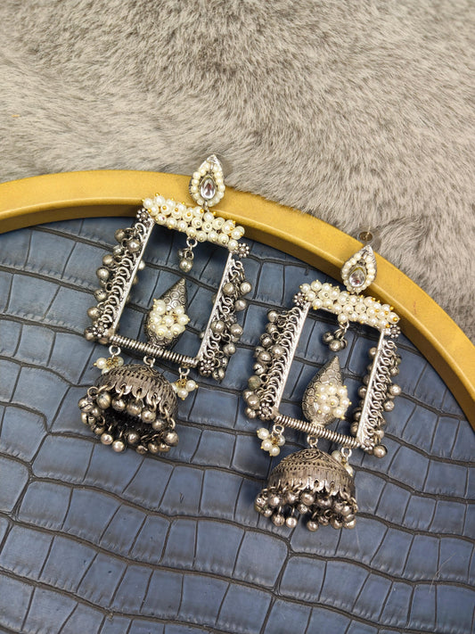 Meher Jharokha Jhumkis