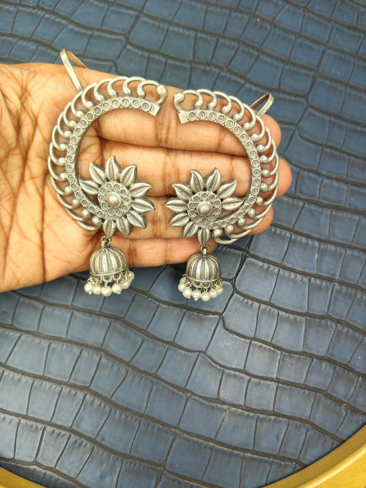 Surya Noor Ear Cuff