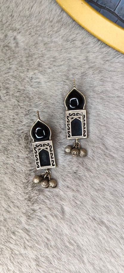 Noor Darwaaza Earrings