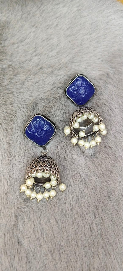 Gulnaar Pearl Jhumkis