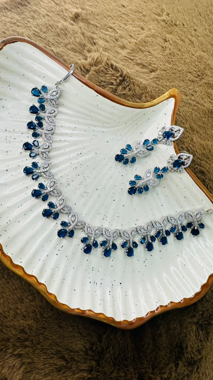 Sapphire Vine Elegance Necklace Set