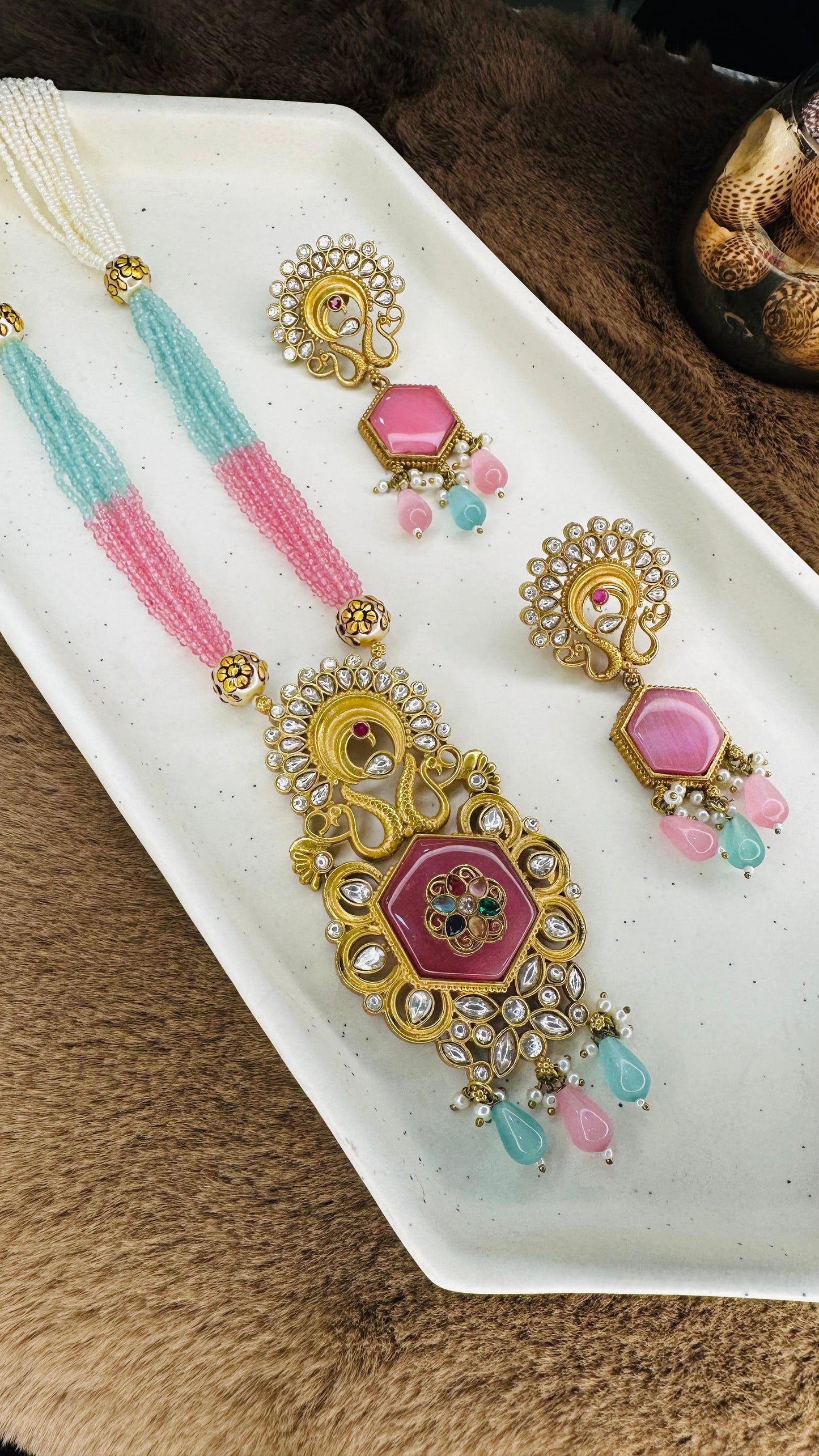 Hey Bae Pastel Mayur Pearl Necklace Set,