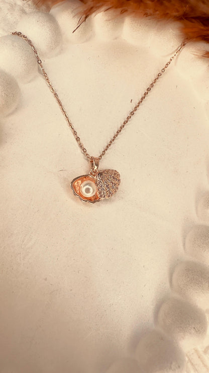 Pearl Shell Treasure Necklace