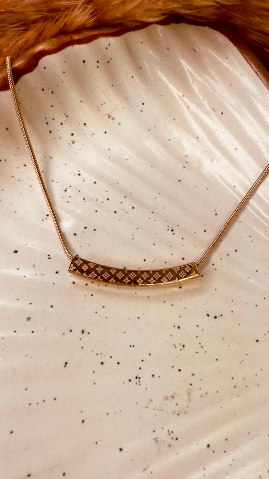 Luxe Pattern Bar Necklace