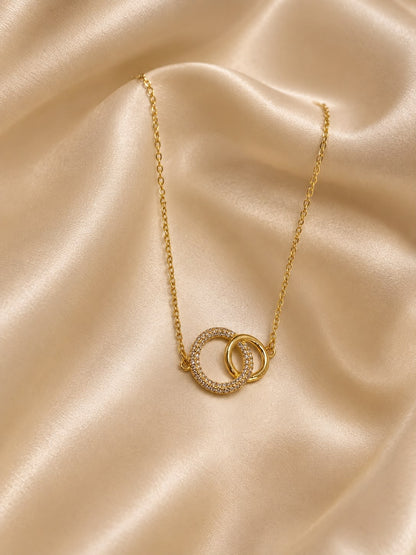 Eternal Link Circle Pendant