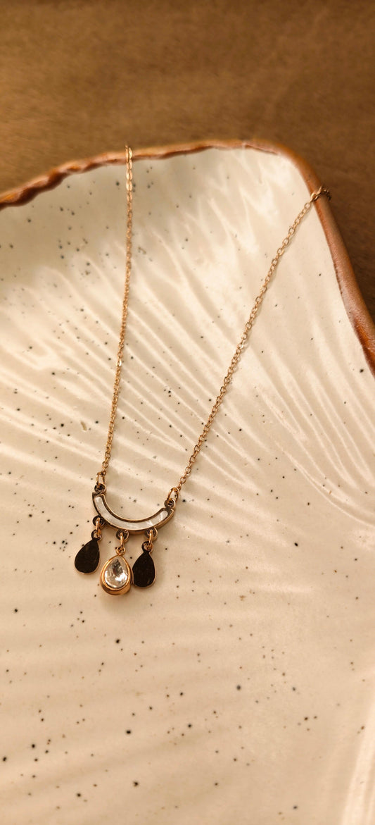 Noor Rosegold Teardrop Necklace