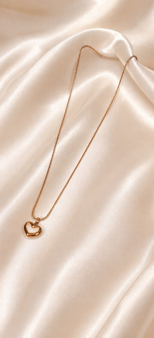 Rose Gold Heart Outline Necklace