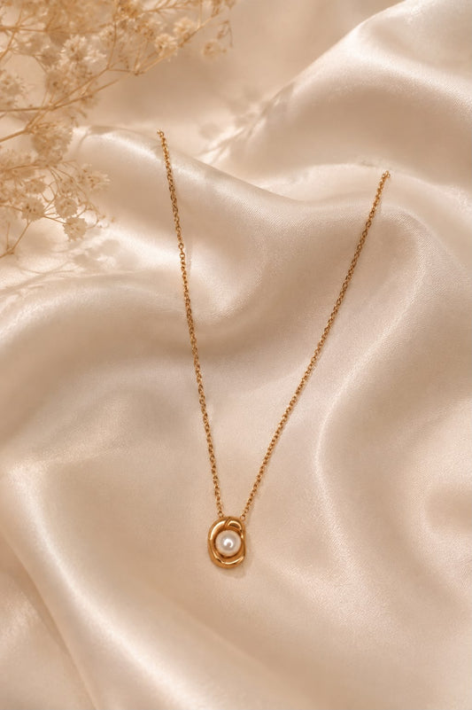 Pearl Embrace Pendant Necklace