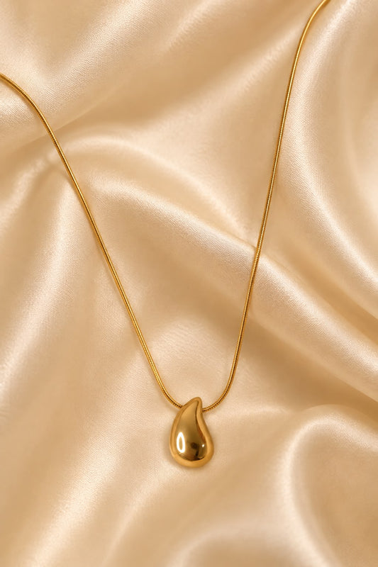 Lustre Teardrop Pendant