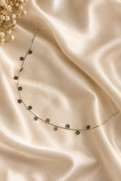 Midnight Daisy Bloom Necklace