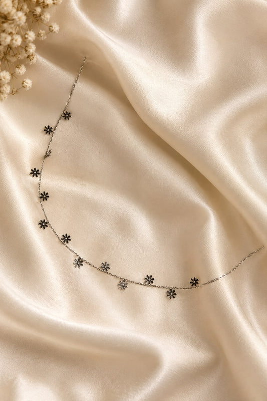 Midnight Daisy Bloom Necklace