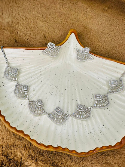 Regal Radiance Necklace Set
