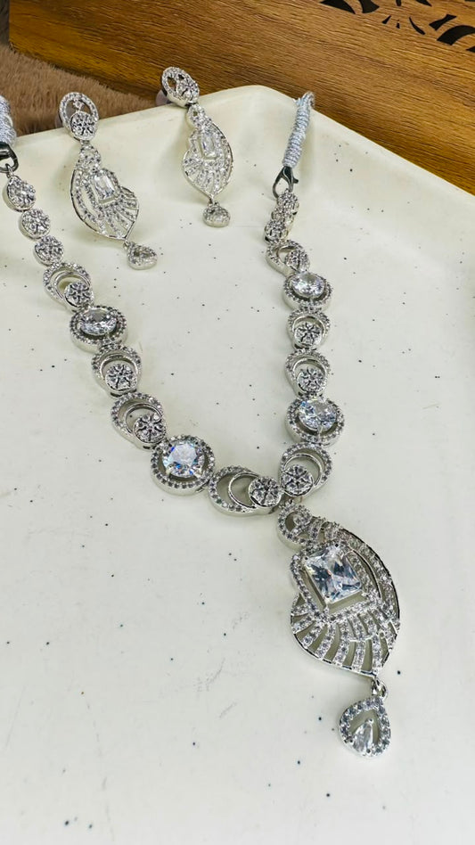 Luna Royale Necklace Set