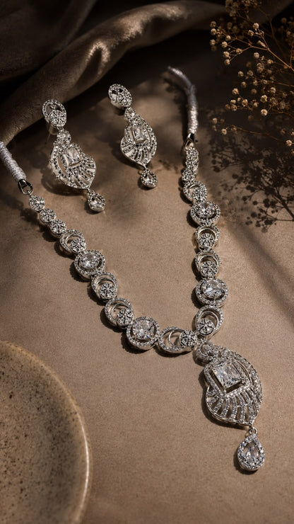 Luna Royale Necklace Set
