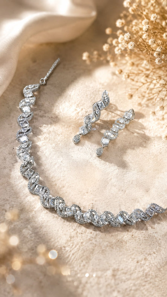 Eternal Twist Necklace Set