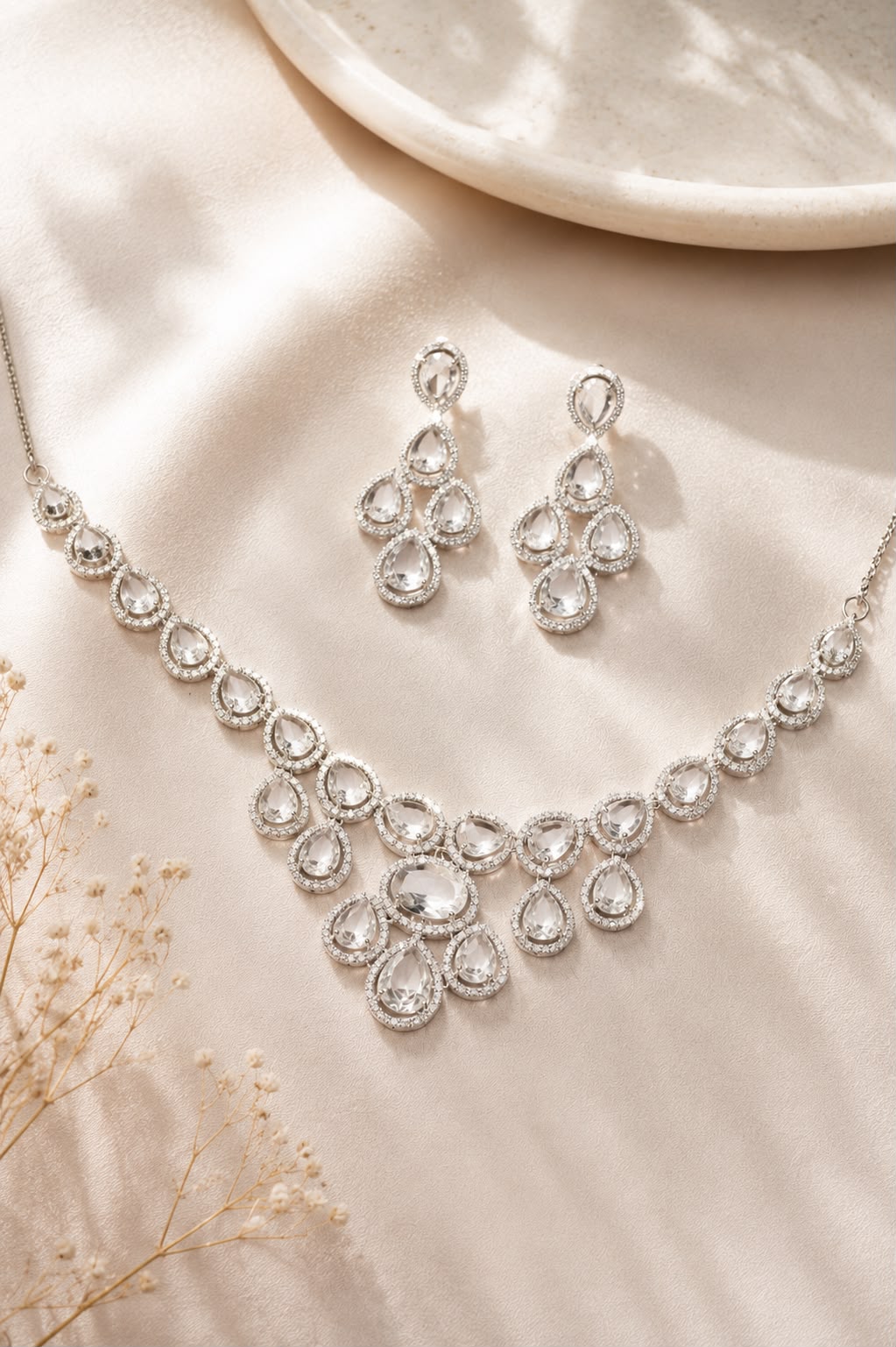 Teardrop Royale Necklace Set