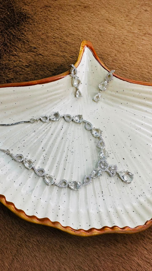 Crystal Teardrop Elegance Necklace Set