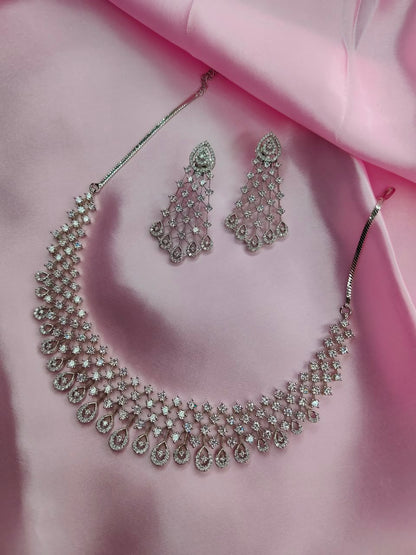 Nooréa Teardrop Cascade Necklace Set