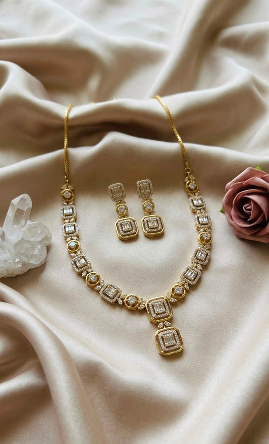 Royale Geometric Crystal Necklace Set