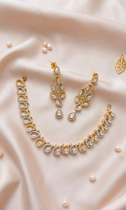 Zareen Teardrop Crystal Necklace Set