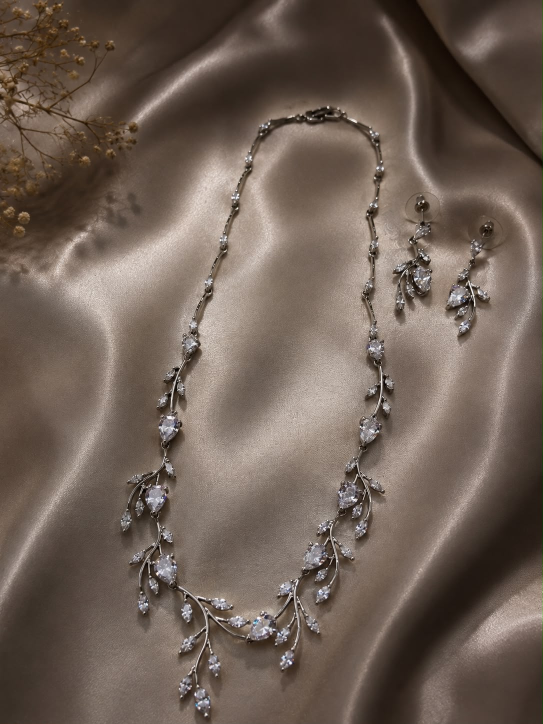 Auralis Vine Crystal Necklace Set