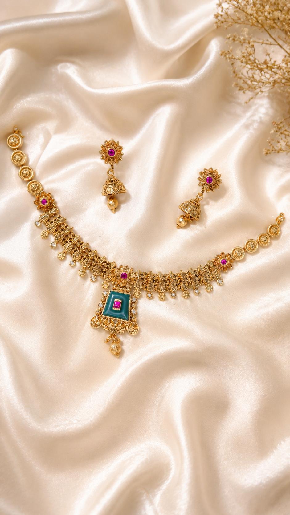 Mahira Heritage Necklace Set