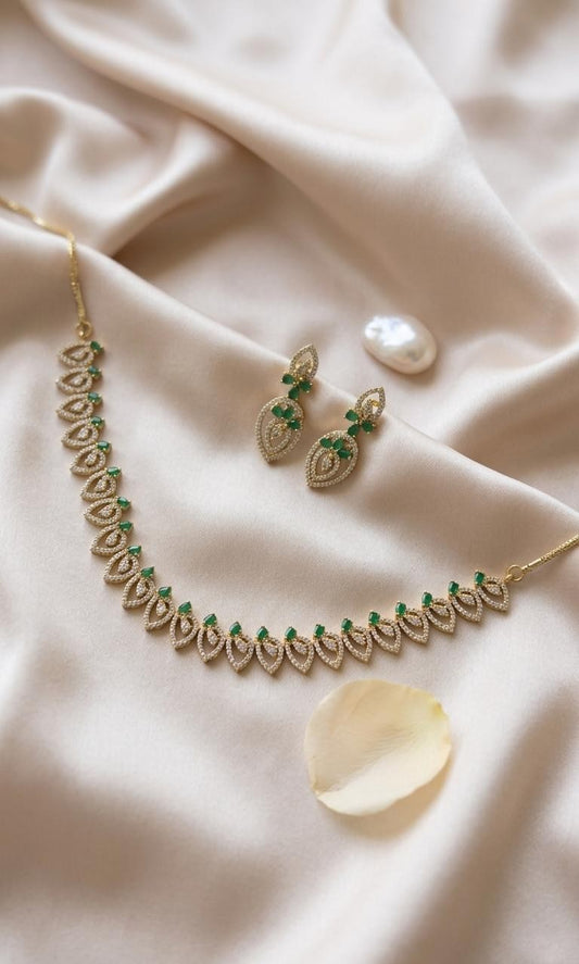 Emerald Teardrop Luxe Necklace Set