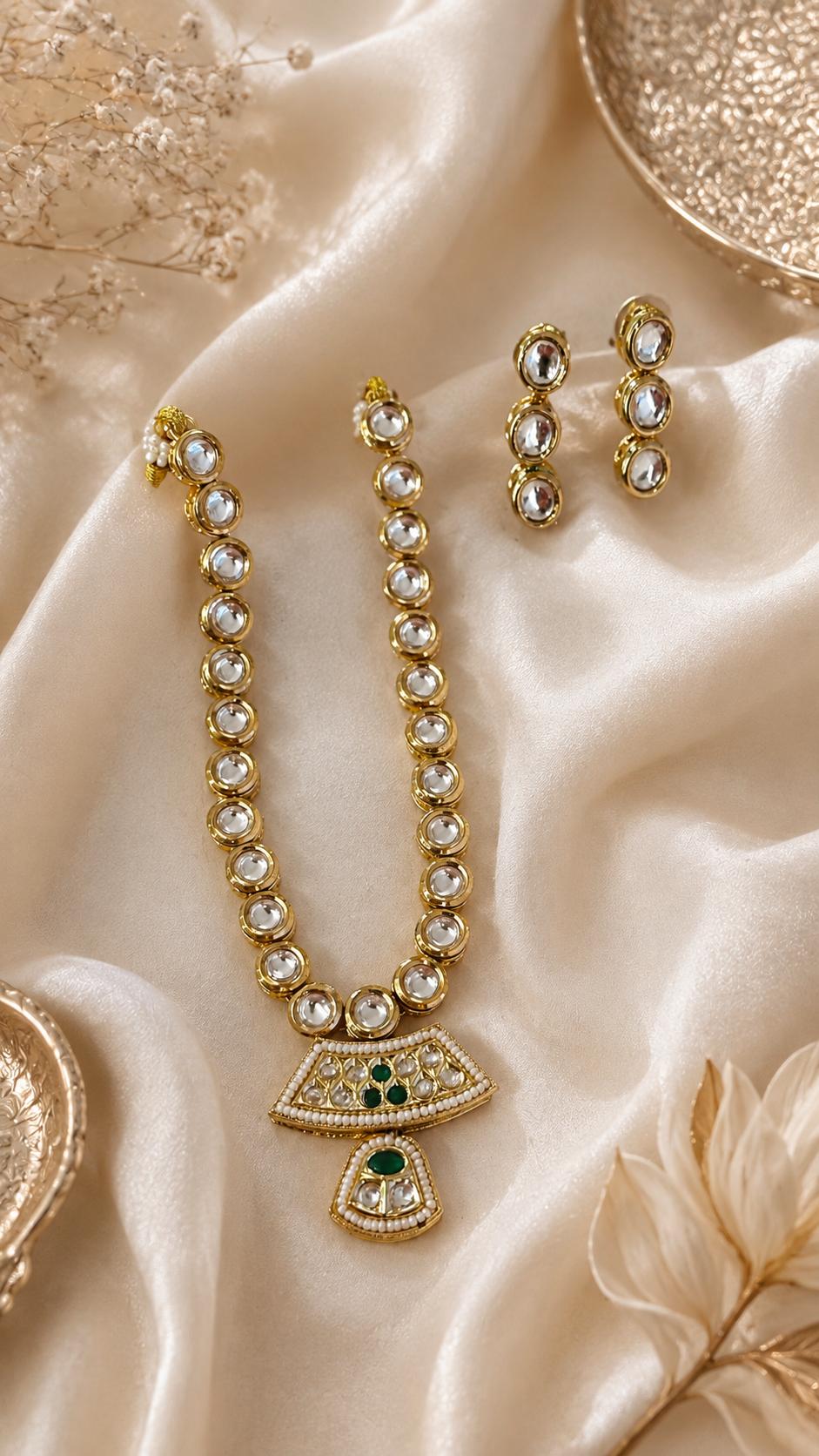 Emerald Kundan Heritage Necklace Set