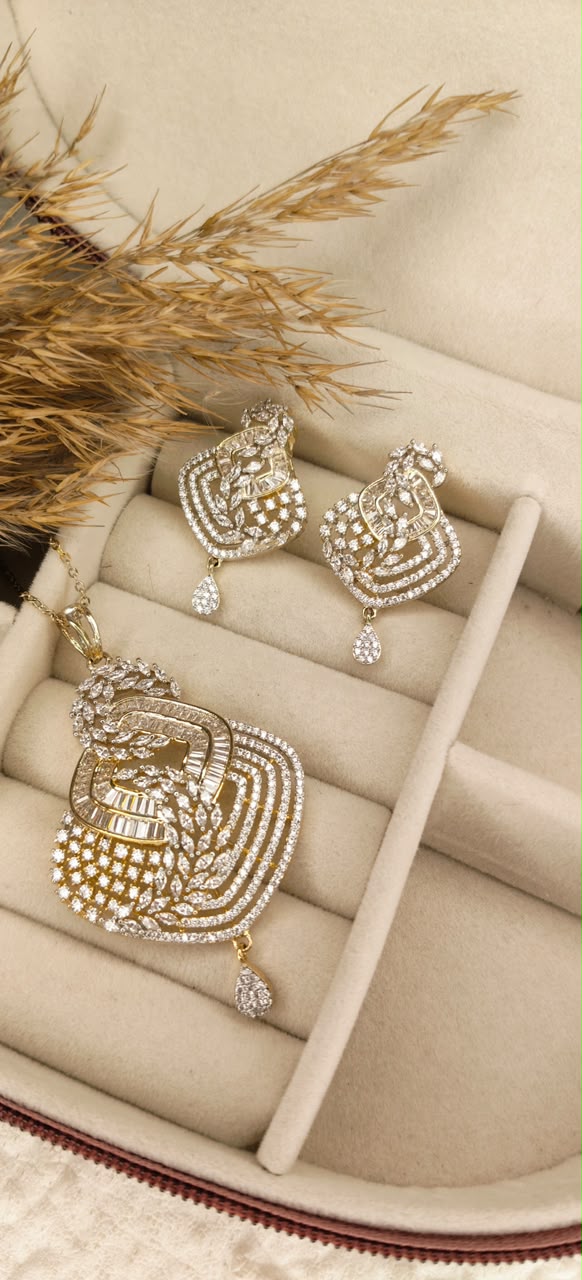 Italian Luxe Cascade Pendant Set