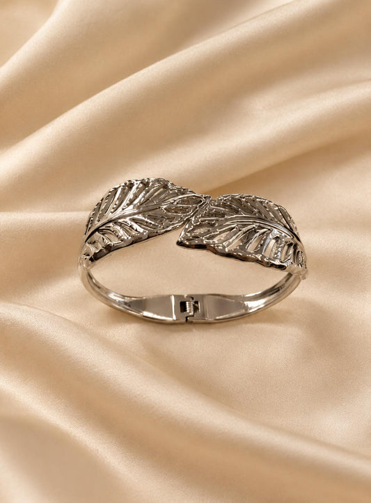 Leaf Elegance Bracelet