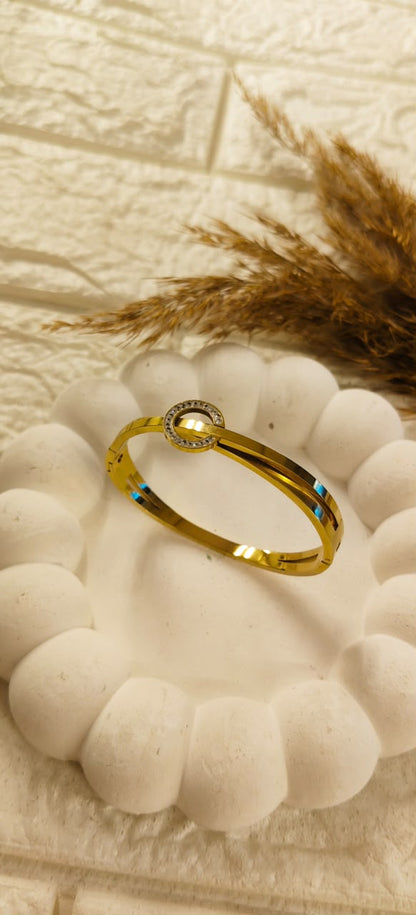 Evelyn Halo Luxe Bangle Bracelet
