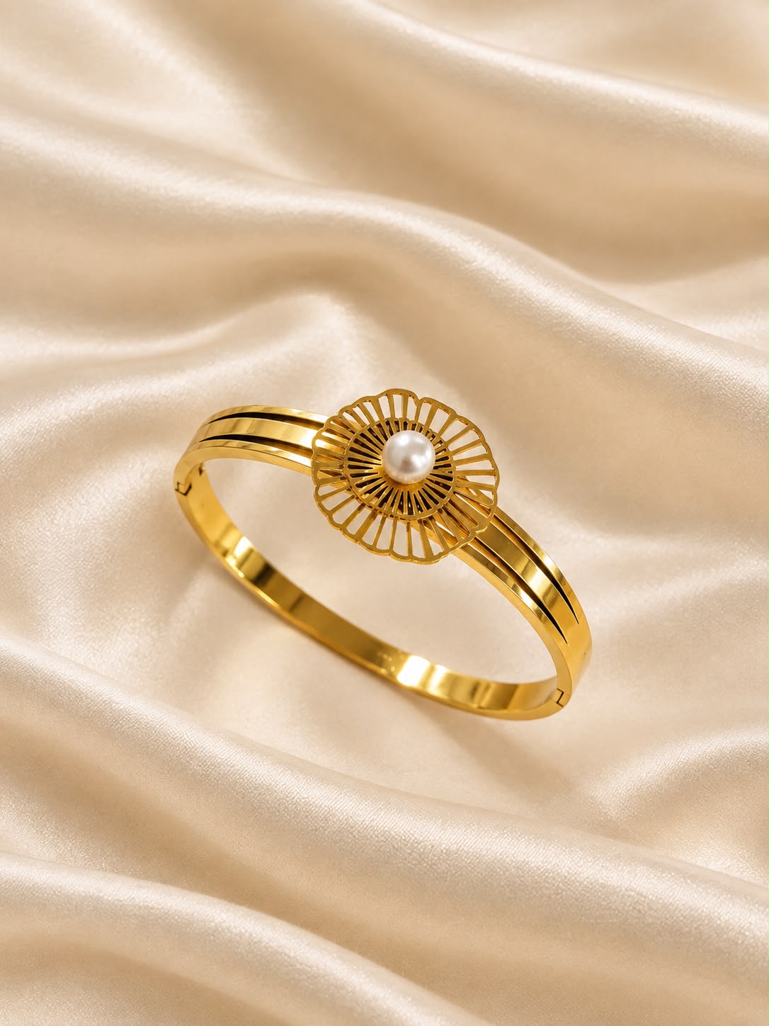 Aurelia Pearl Bloom Bangle Bracelet