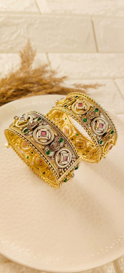 Rajsi Kundan Rajwada Bangles