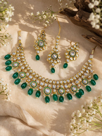 Hey Bae Emerald Green Kundan Pearl Choker Set with Earrings & Maang Tikka – Gold Plated Bridal Jewelry