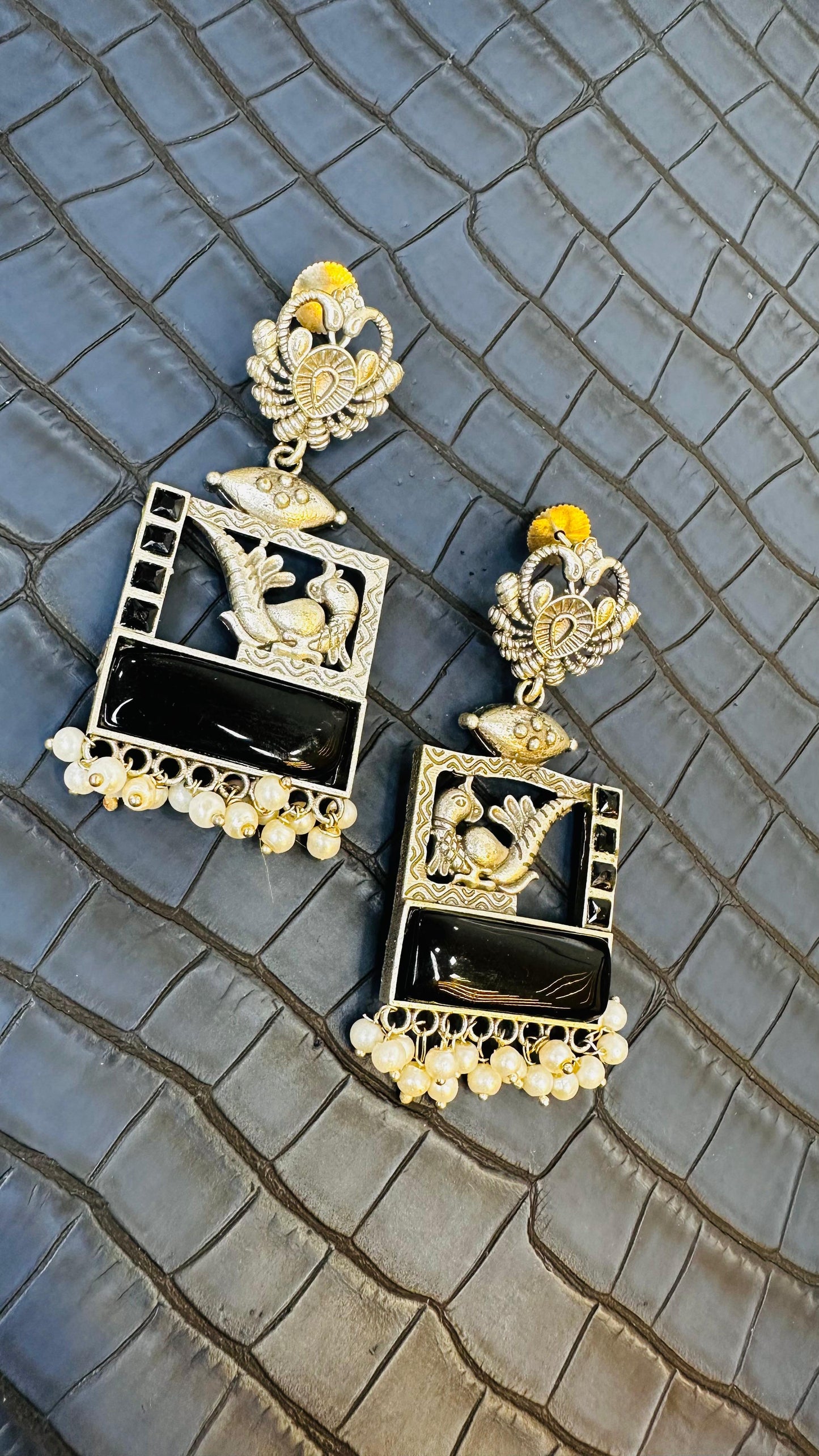 Shahi Mayuri Drops Earings