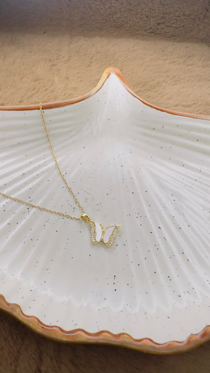 Graceful Pearl Butterfly Necklace