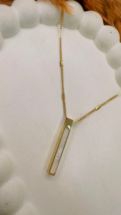 Bar Pendant Necklace – Minimalist Gold Chain with Mother of Pearl