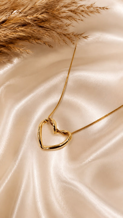 Hey Bae Anti-Tarnish Golden Knotted Heart Pendant Necklace