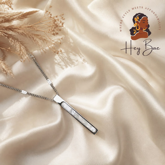 Bar Pendant Necklace – Minimalist Gold Chain with Mother of Pearl