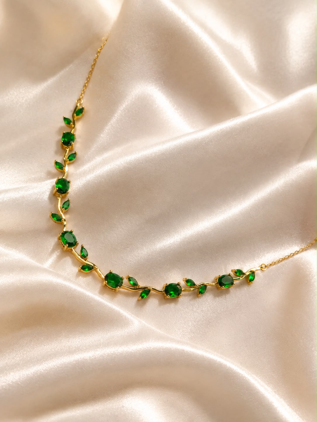 Tulip Vine Luxe Necklace